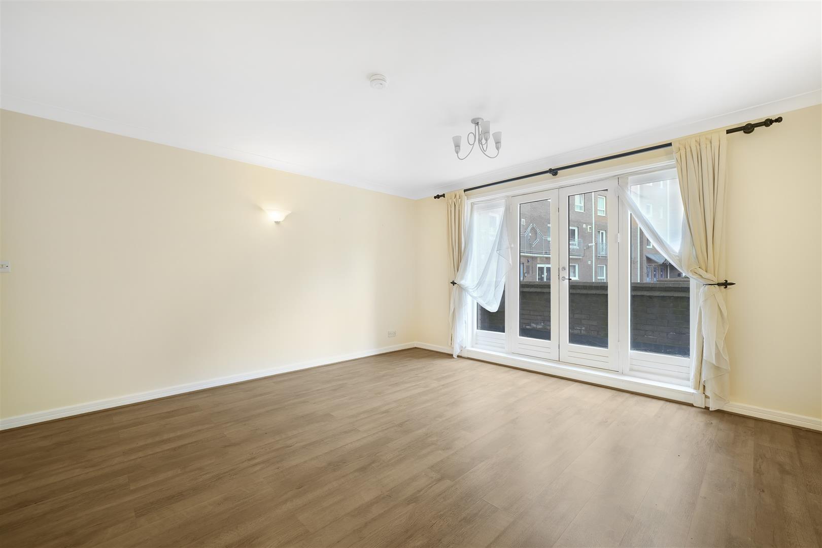 Hera Court, Canary Wharf